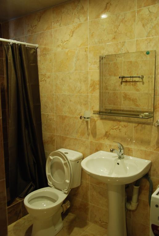 Keti Pilpani Guesthouse Mestia Extérieur photo