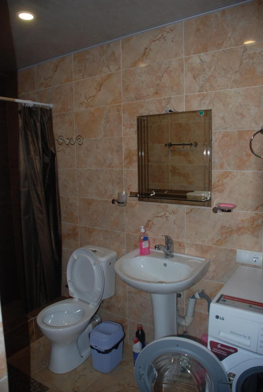 Keti Pilpani Guesthouse Mestia Extérieur photo